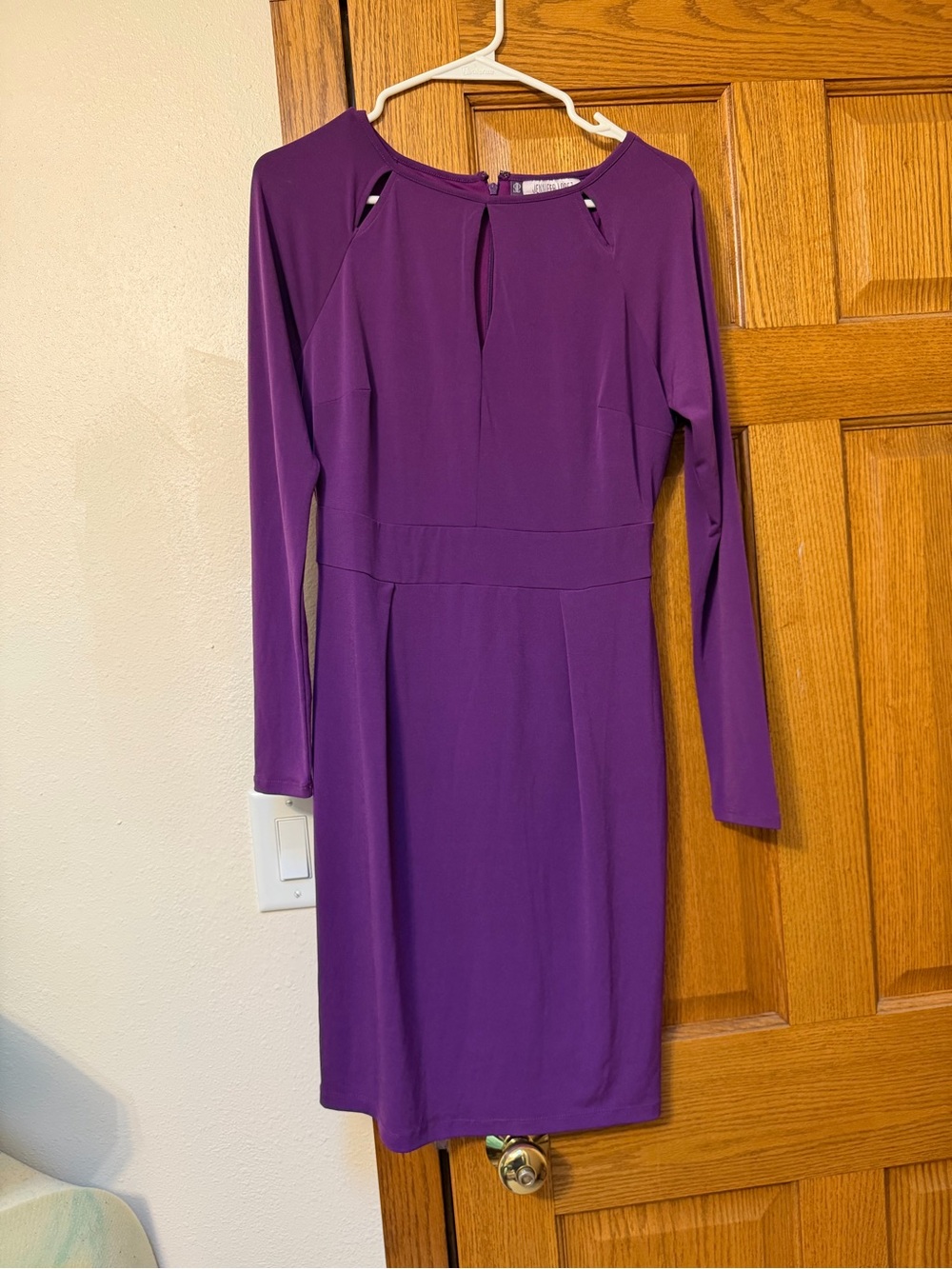 Jennifer Lopez Purple Long-Sleeve Keyhole Sheath Dress